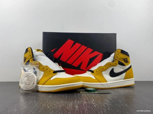 High Ochre Air Yellow OG Jordan DZ5485-701 1 0813